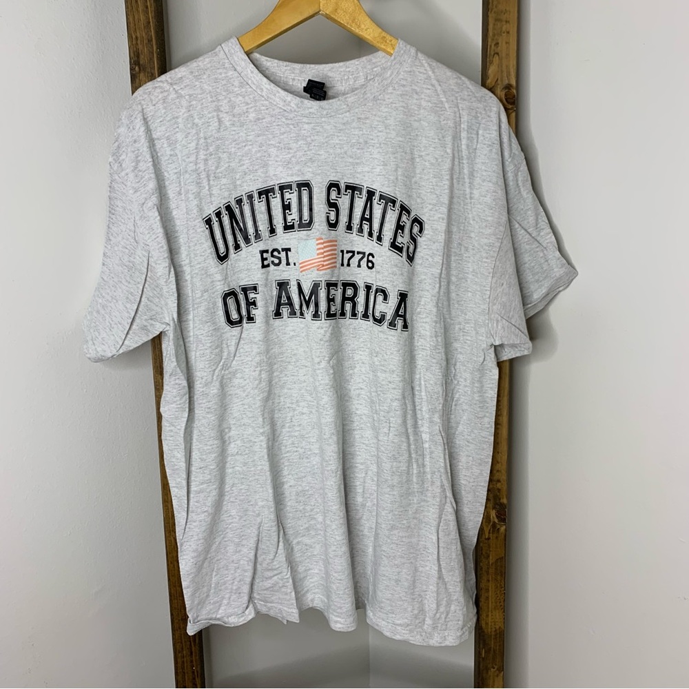 Gildan United States of America Gray Graphic T-Shirt Size XL